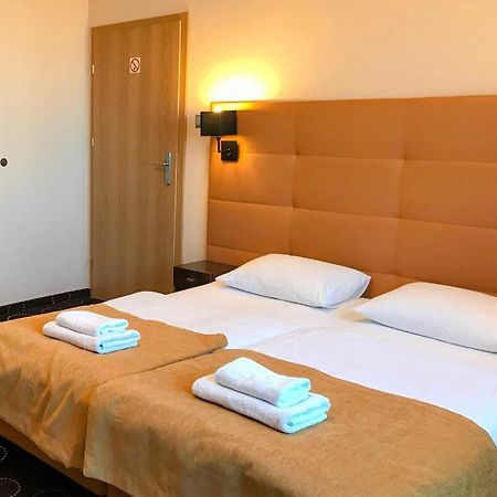 La Petite Apartments & Rooms Гданьск Экстерьер фото