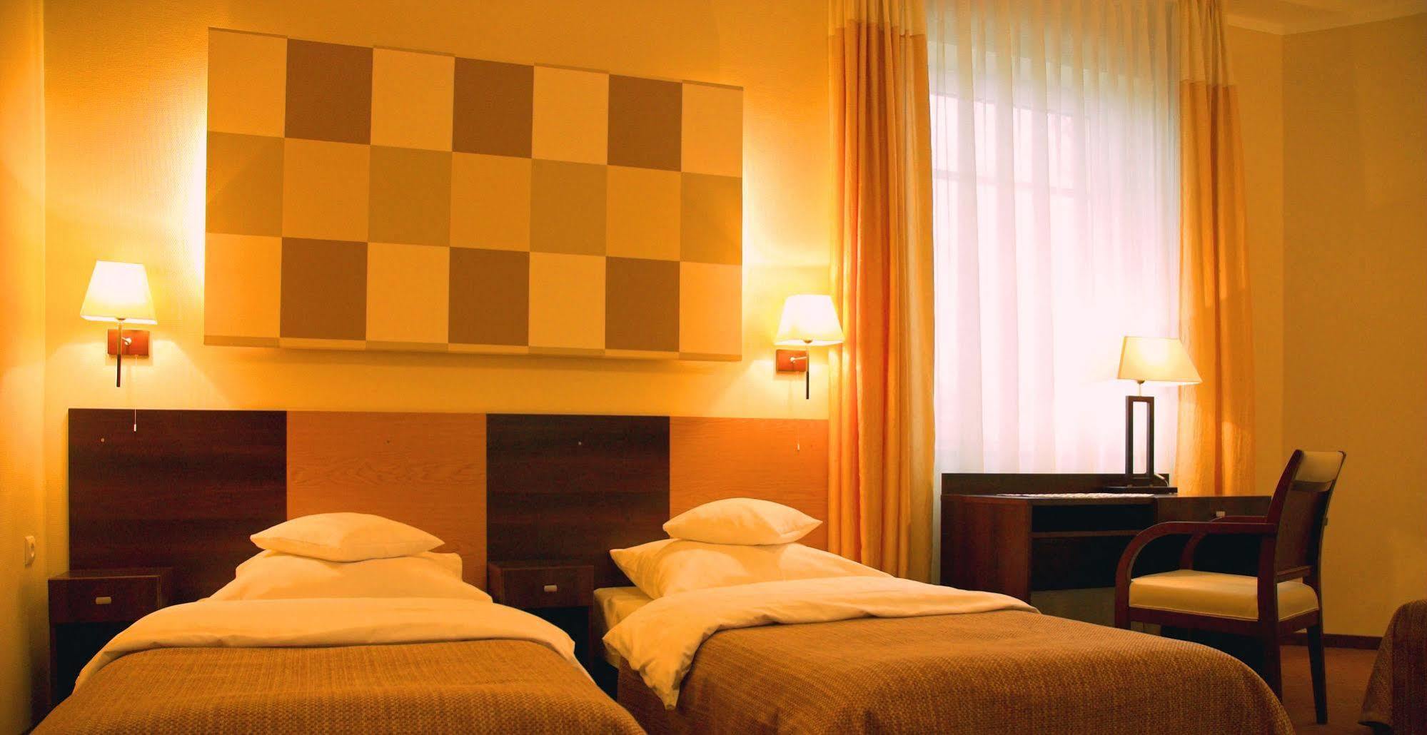 La Petite Apartments & Rooms Гданьск Экстерьер фото