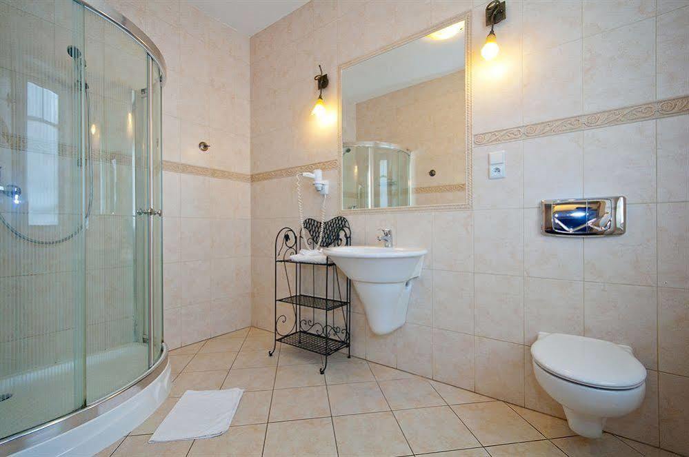 La Petite Apartments & Rooms Гданьск Экстерьер фото